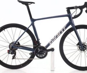 Produit reconditionné · Giant TCR Advanced Pro 0 AXS 12V · Violet / Vélo de route / Giant | Très bon état
